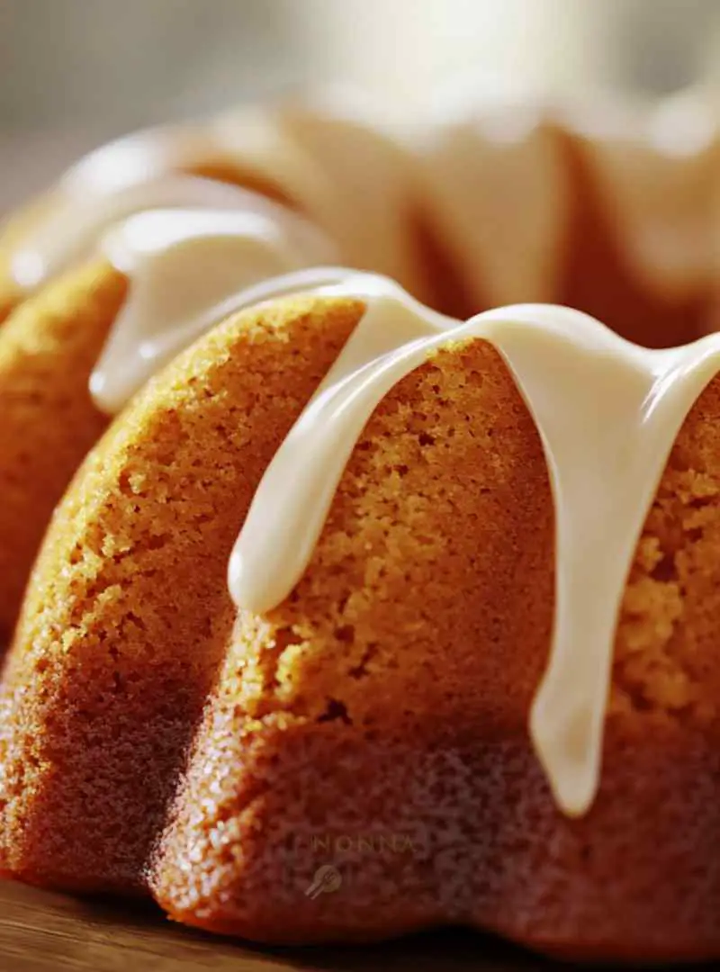 The Best Pumpkin Bundt Cake 