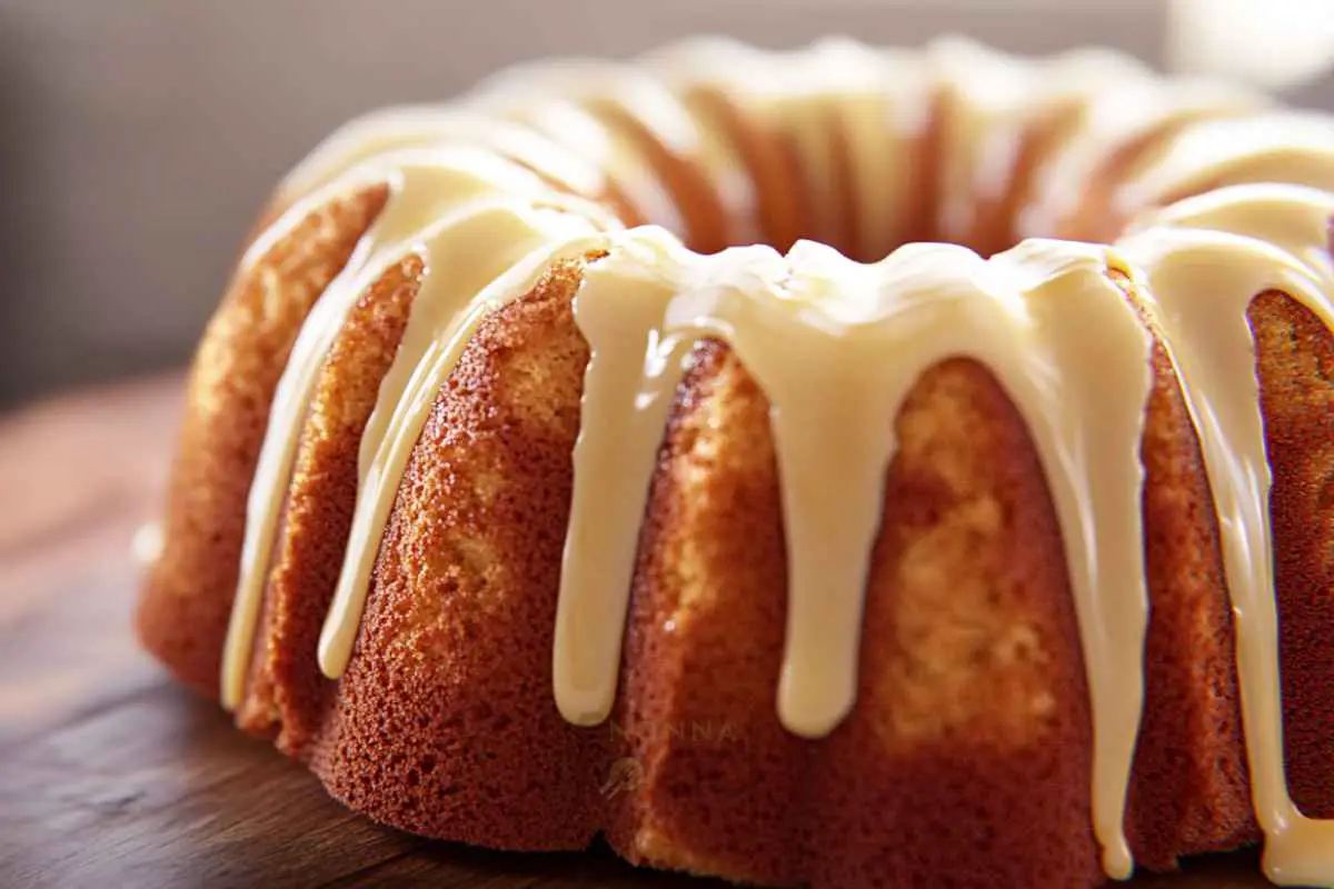 The Best Pumpkin Bundt Cake