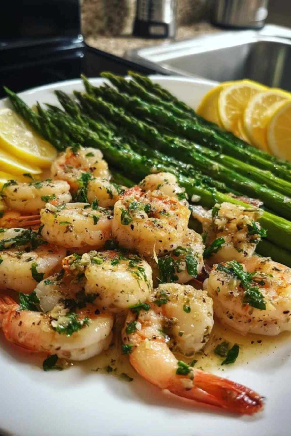 Lemon Garlic Shrimp and Asparagus