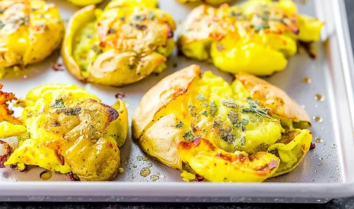 Smashed Potatoes Recipe with 5 Ingredients