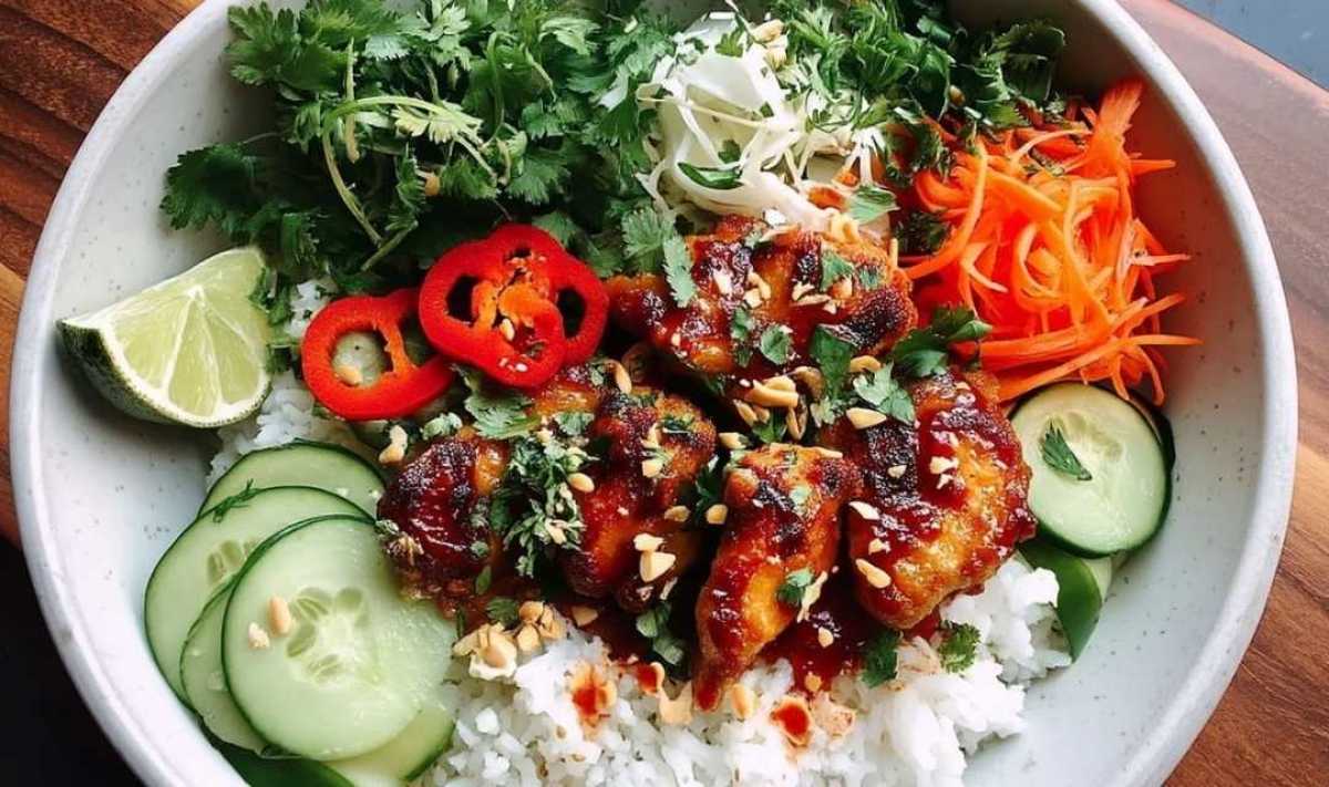 Sweet Chili Chicken Bowl in 1 Hour