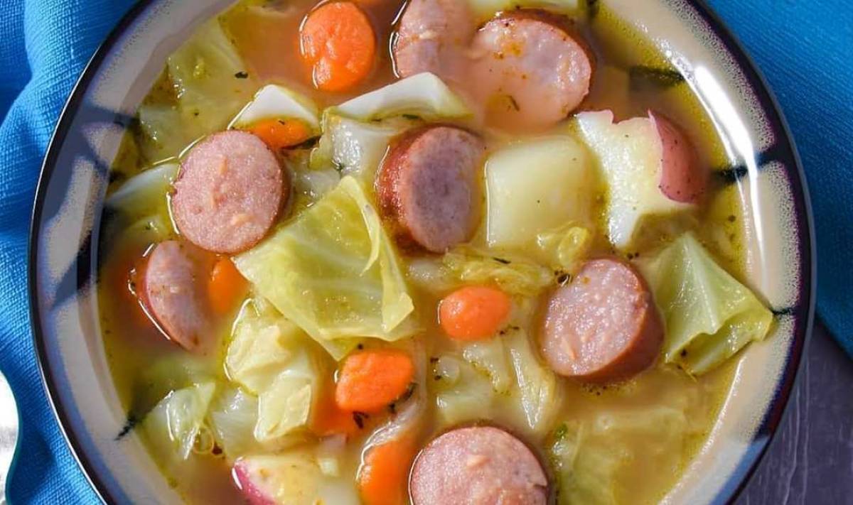Cabbage Sausage Soup – Hearty & Ready Fast