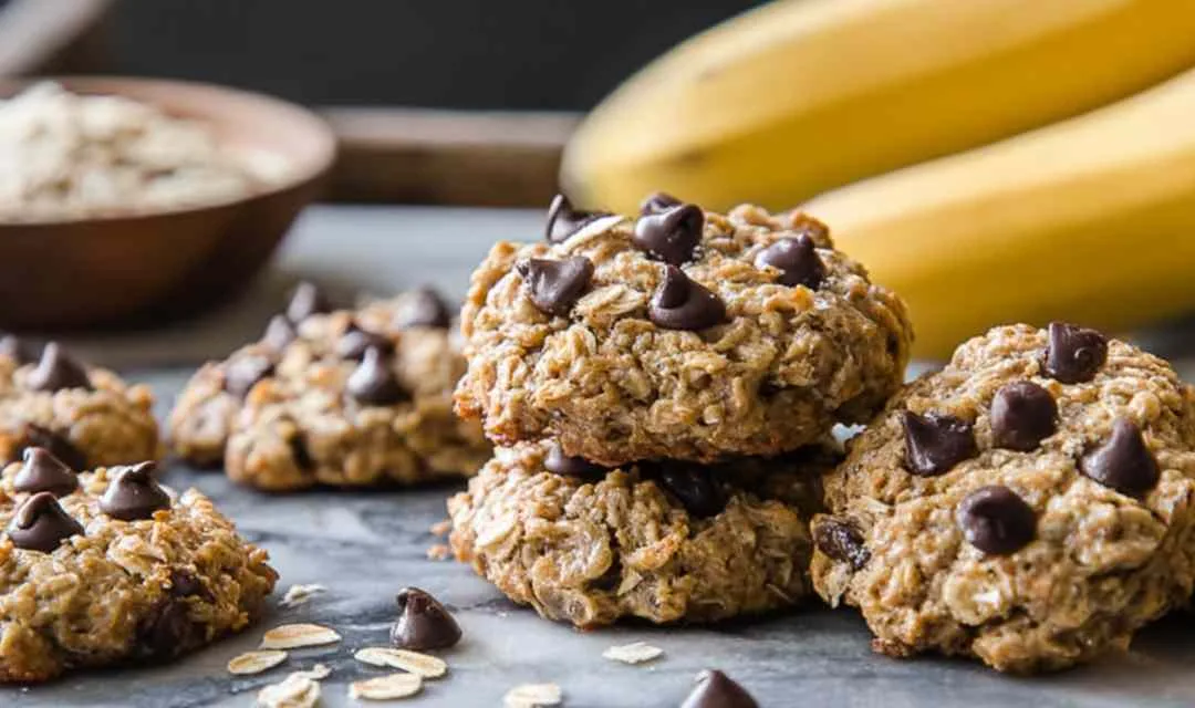 BANANA OATMEAL HIGH PROTEIN BREAKFAST COOKIES