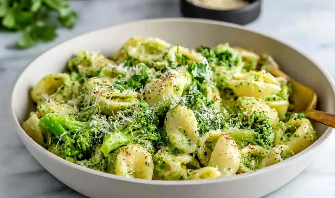 HIGH PROTEIN BROCCOLI PASTA