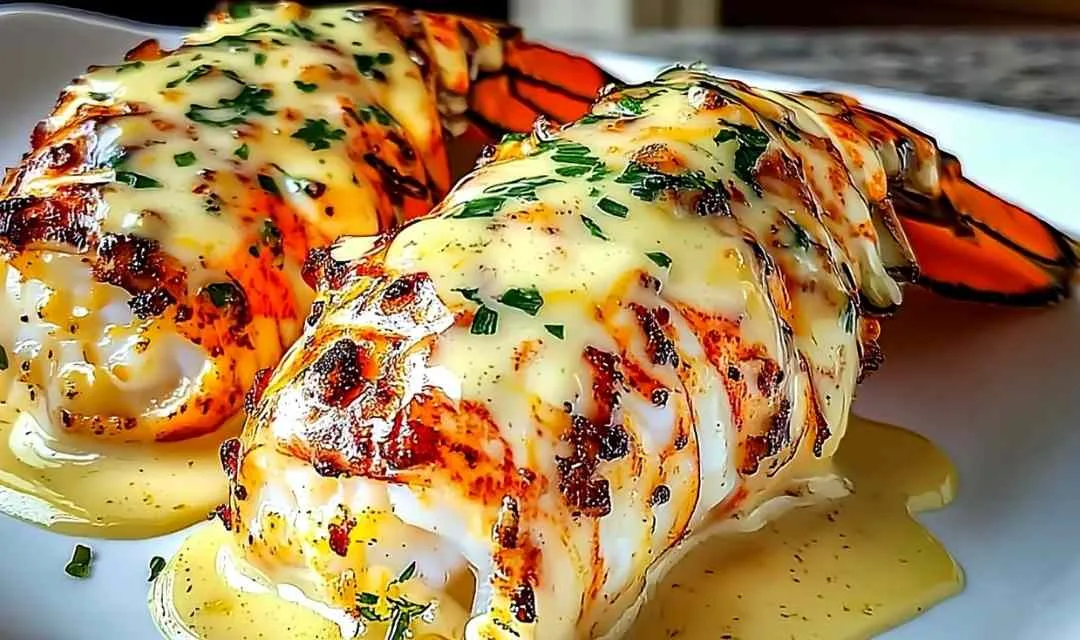 Creamy Garlic Butter Lobster Tails Recipe