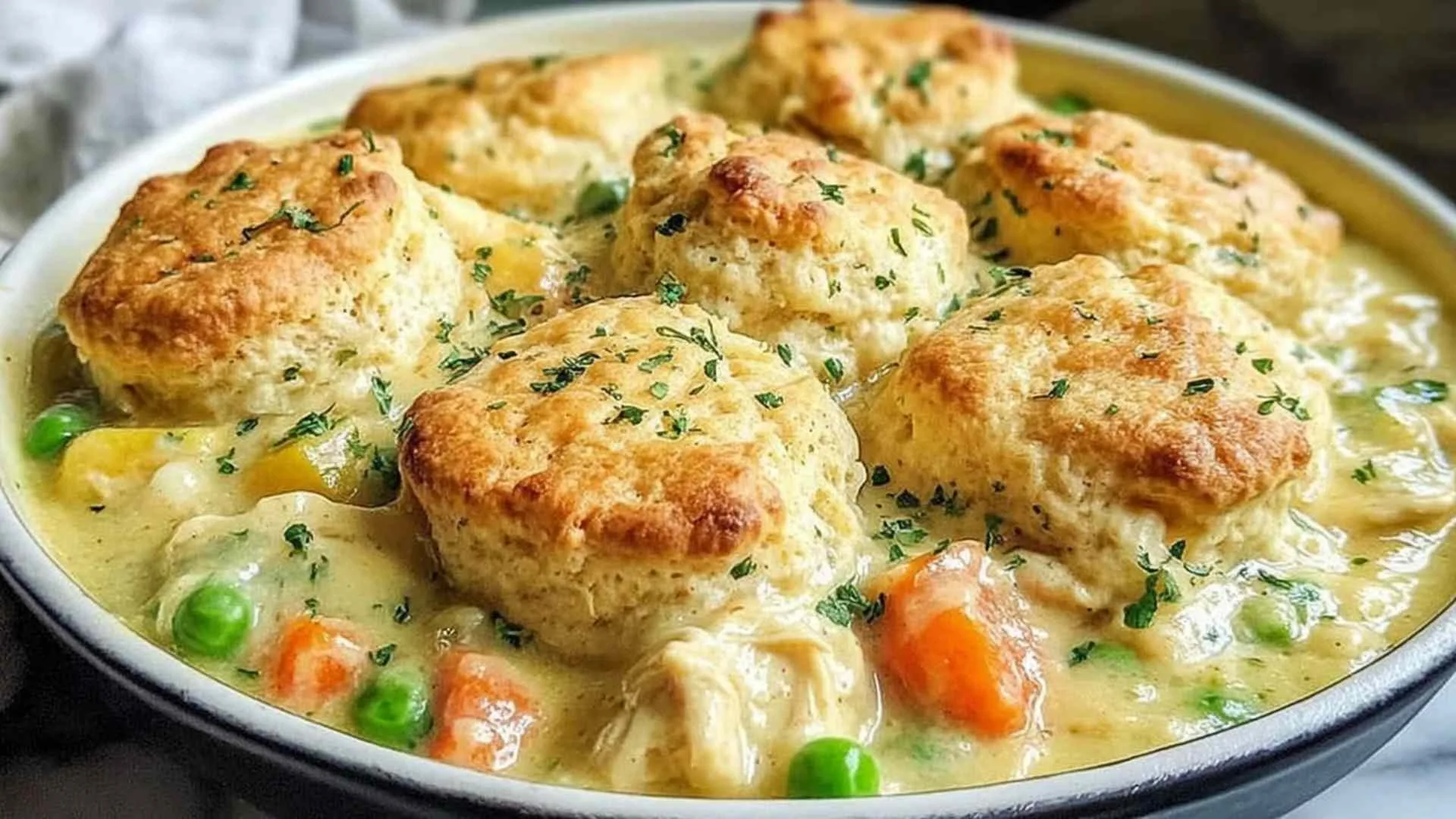 Red Lobster Biscuit Chicken Pot Pie