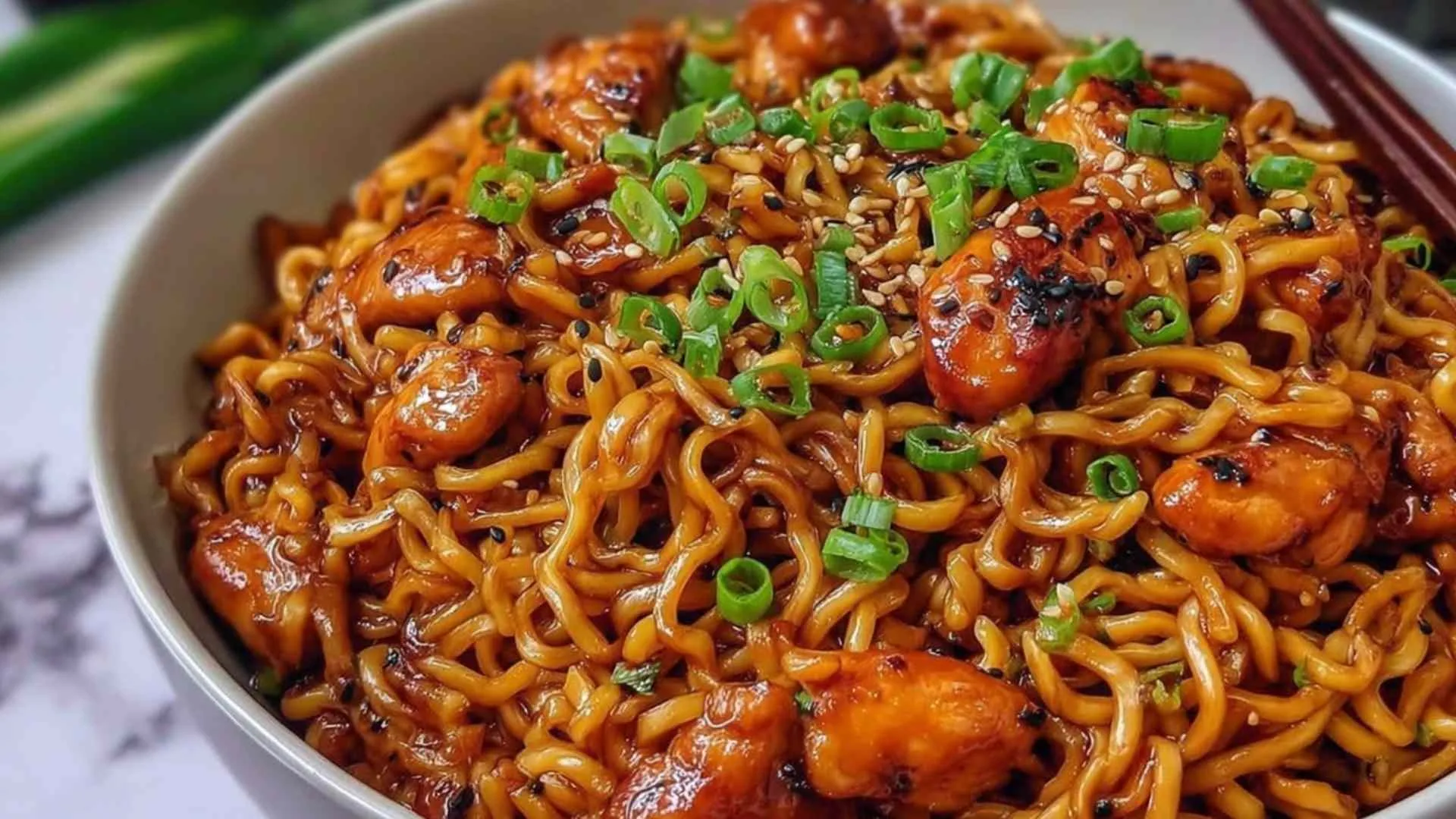 Sticky Garlic Chicken Noodles