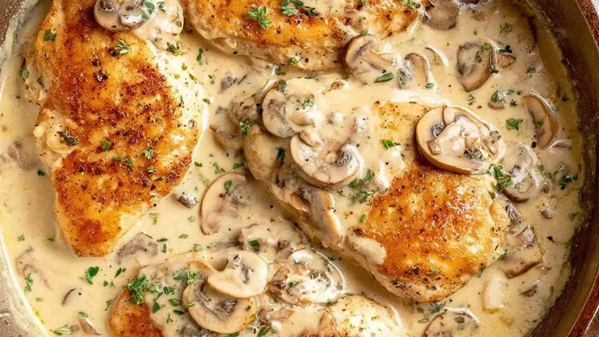 chicken breast in creamy mushroom sauce