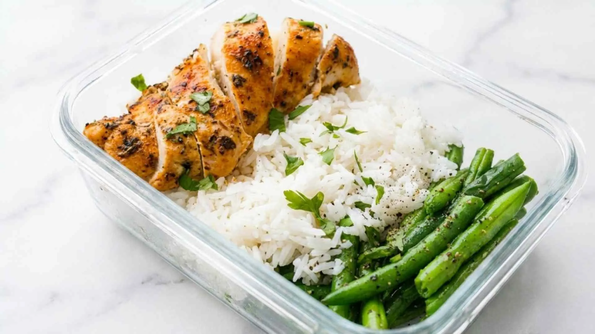 Chicken and rice meal prep bowls
